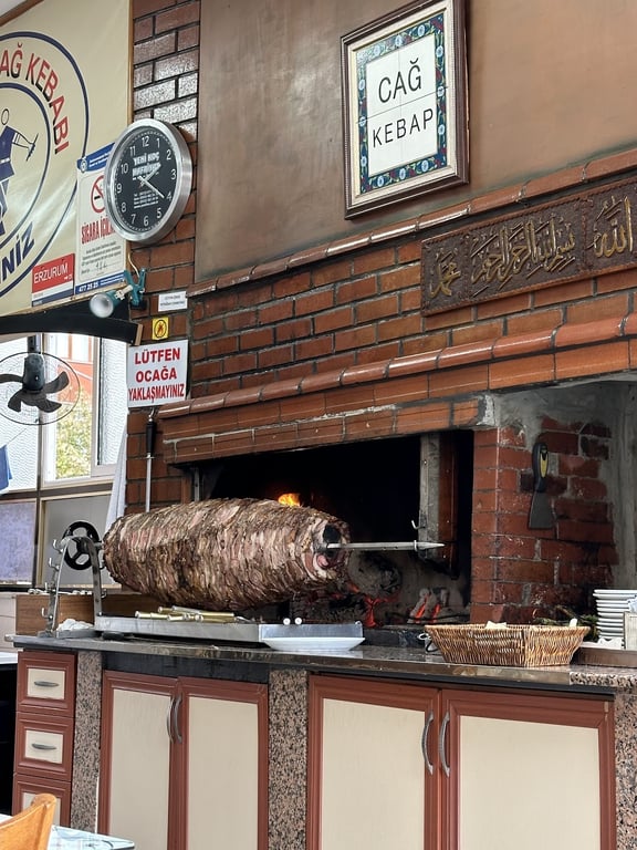 Palandöken Erzurum Cağ Kebabı