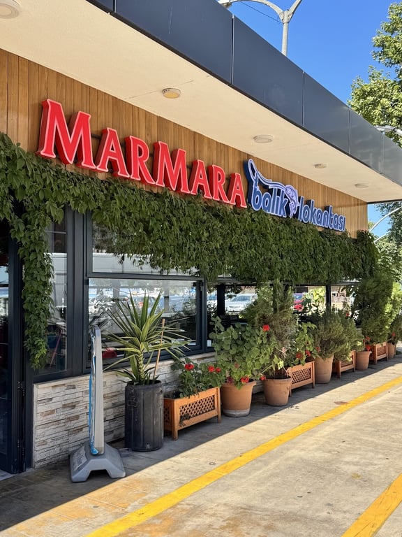 Marmara Balık Lokantası