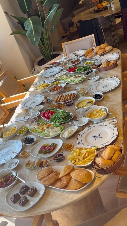 Mayya Play & Food