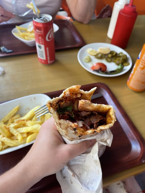 Sayan Kardesler Restaurant