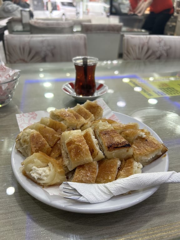 500 Evler Börekçisi