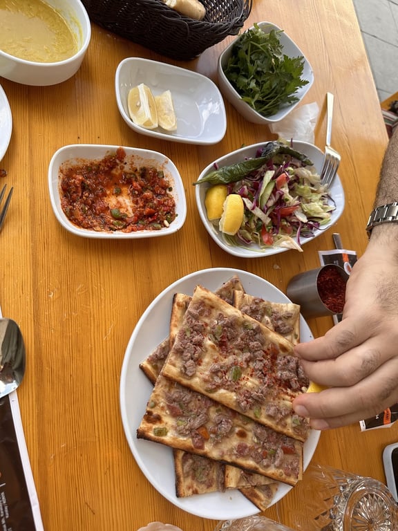 Ravi Restaurant Konya Mutfağı