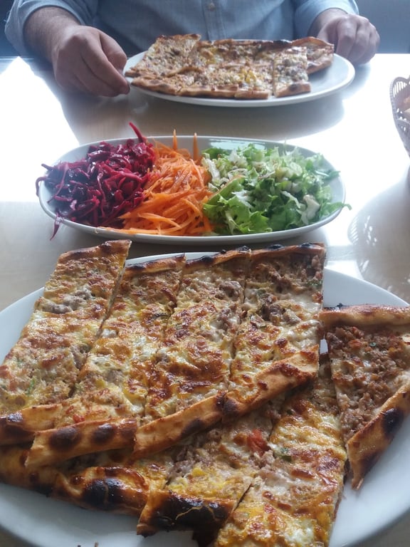 Yasemin Pide Kebap Salonu