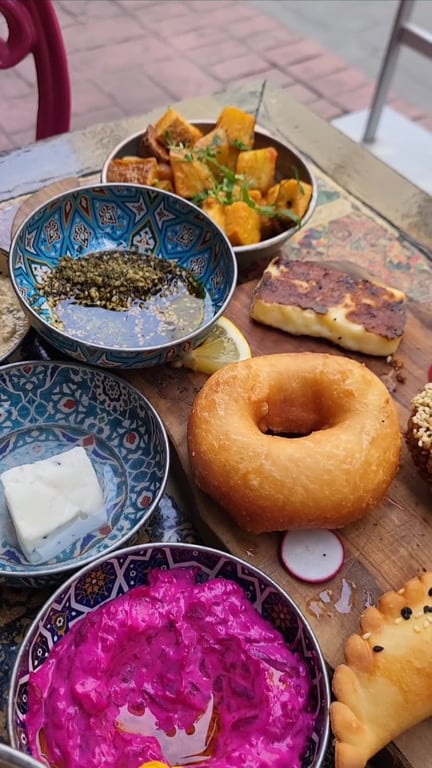 Arada Beyrut Breakfast & Lebanese Cuisine