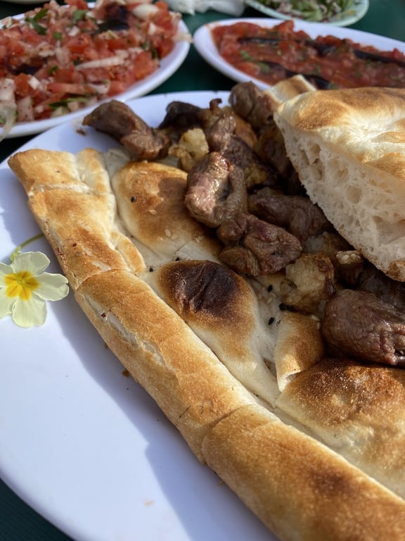 Sultan Suyu Et Balık Lokantası
