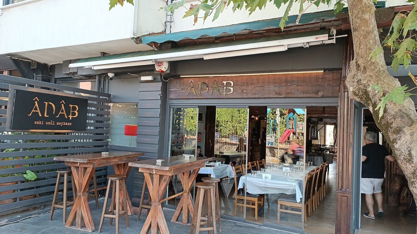 Adab Eski Usûl Meyhane