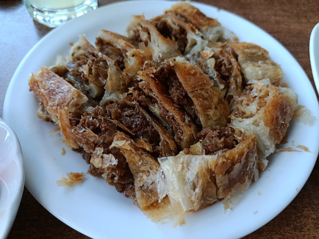 Bandırma Özen Börek ve Tatlı Evi