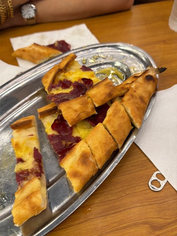 Çınar Karadeniz Pide Salonu