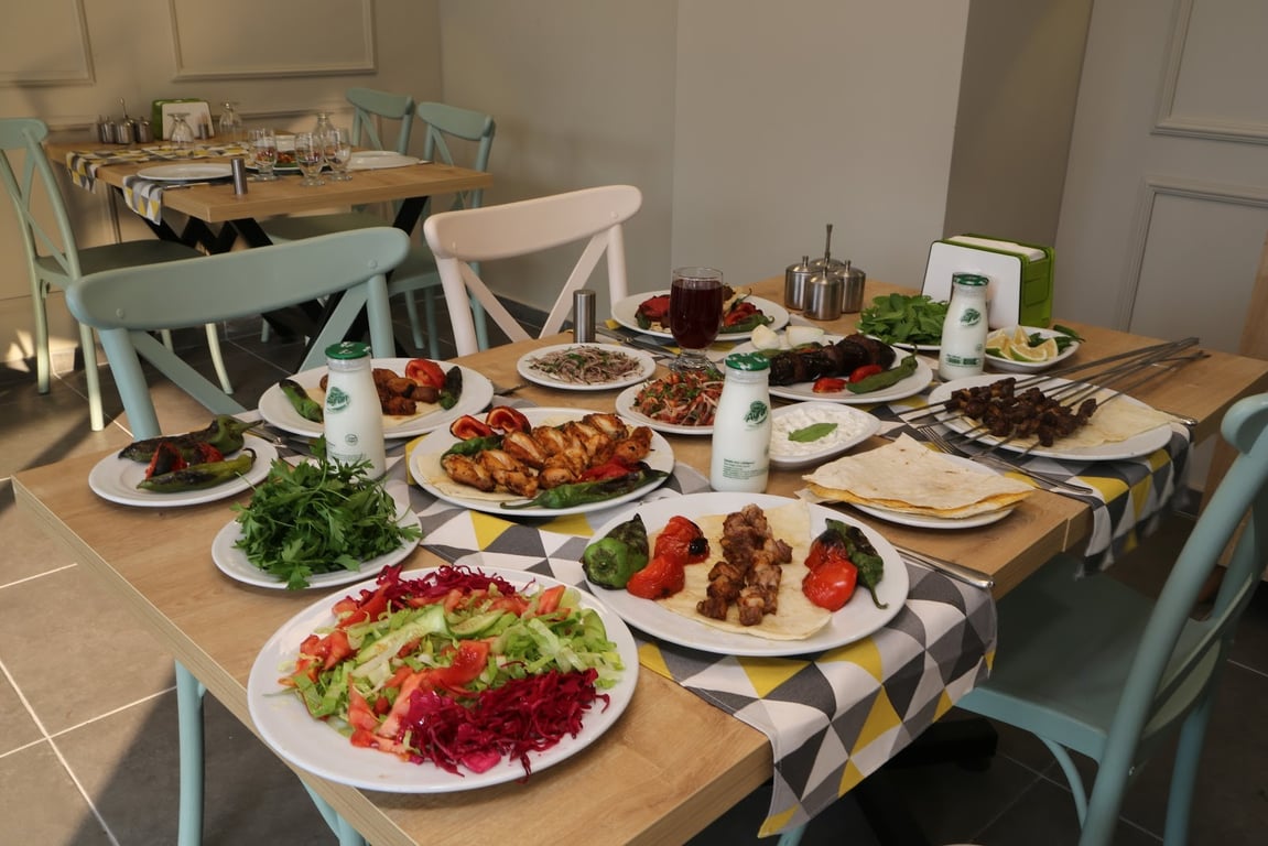 Mantız El Kıyması Kebap