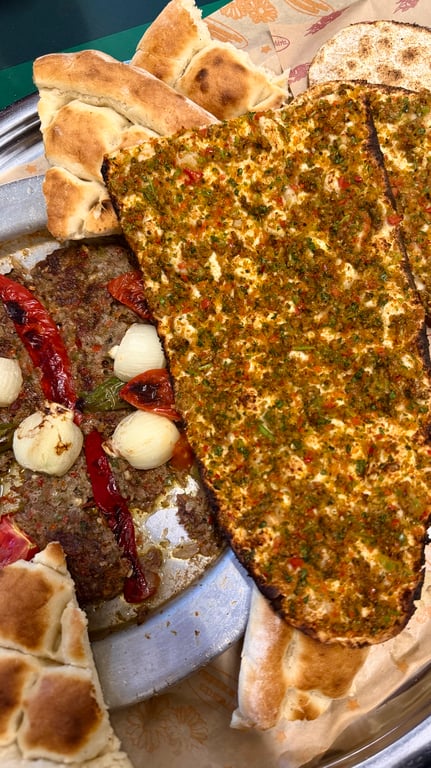 Antep Kuzu Lahmacun