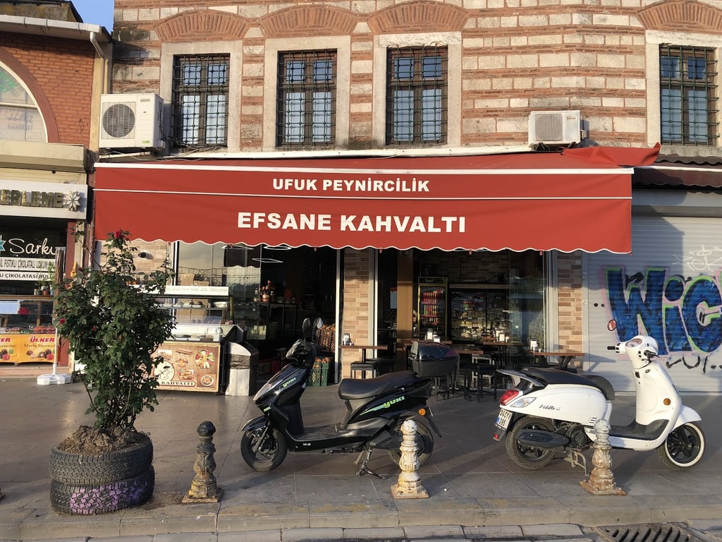 Efsane Kahvaltı