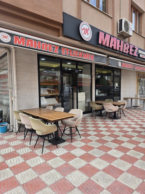 MAHBEZ LAHMACUN-ETLİEKMEK