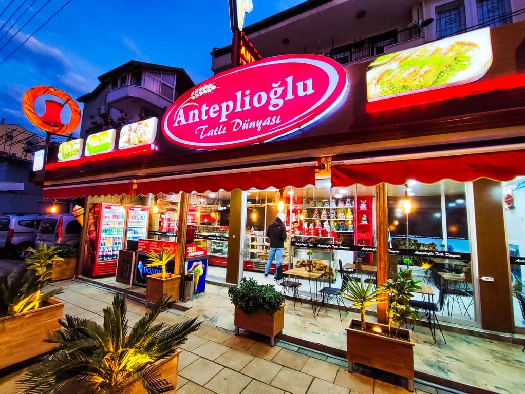 Anteplioğlu Tatlı Dünyası - Fethiye Baklava
