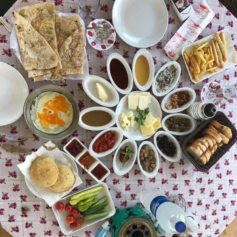 Çatıaltı Köy Kahvaltısı