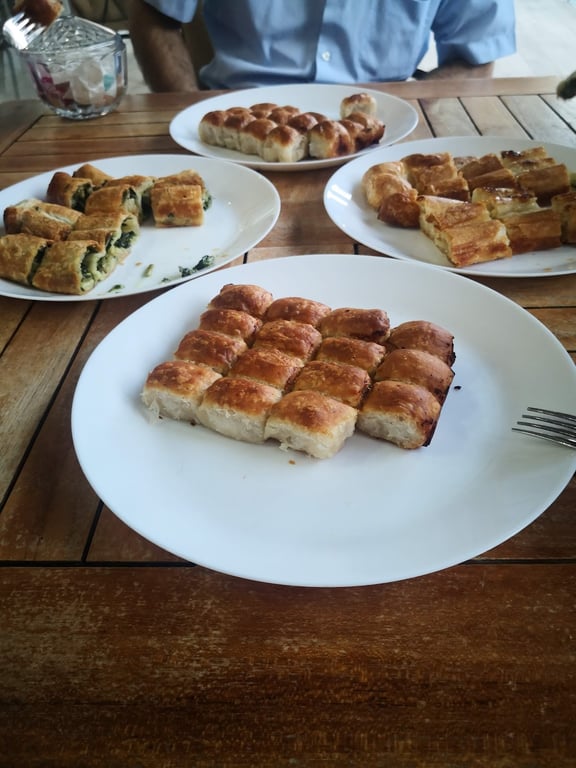 Pitacı Boşnak Börekçisi