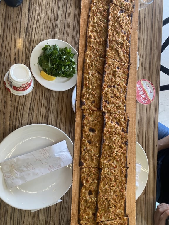 42 Etli Ekmek