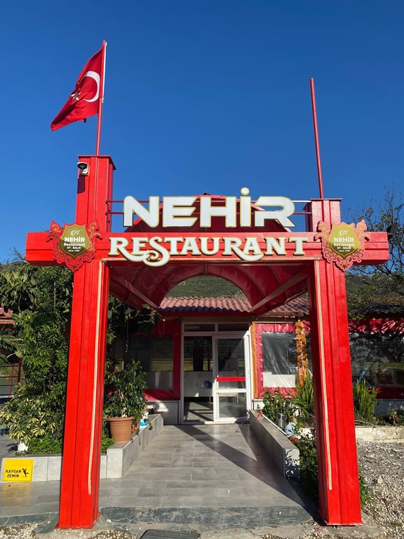 Nehir Restaurant (Celil Çelik)Alkolsüz işletme.