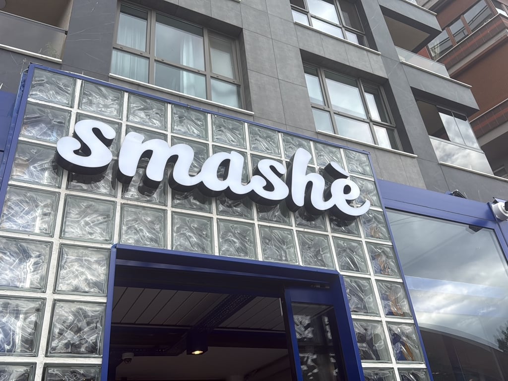 Smashe