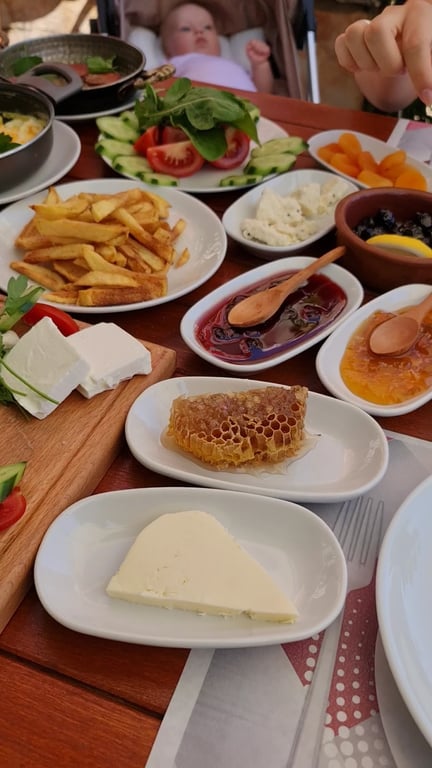 Konak Cafe & Restaurant