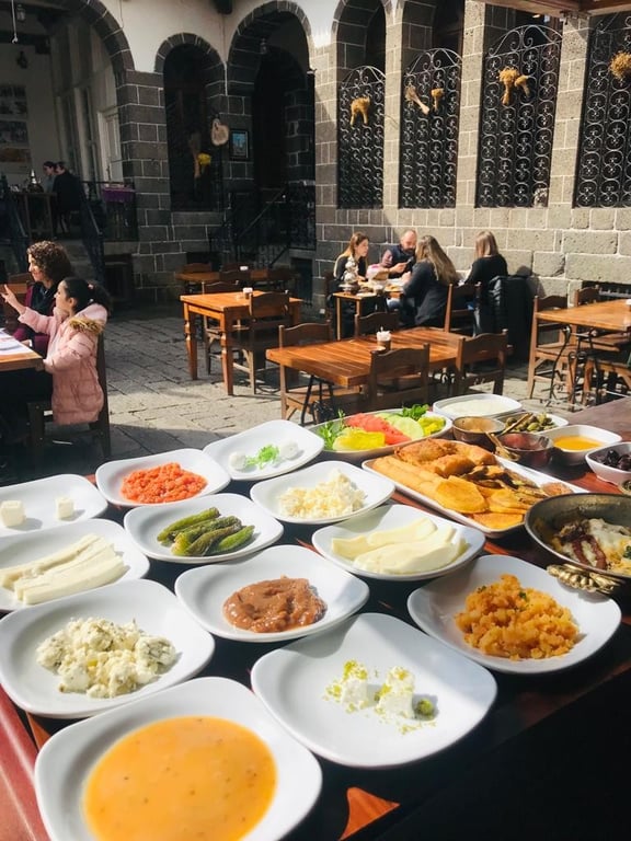 Diyarbakirevi Kahvaltı & Cafe