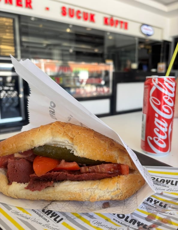 Cumhuriyet Sucukları Dinlenme Tesisi — fotoğraf 2