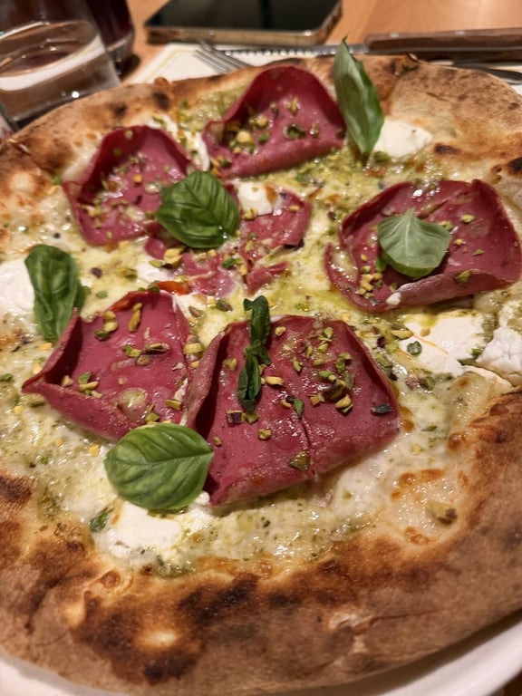 Rubys Pizzeria Food & Beverage Pizza