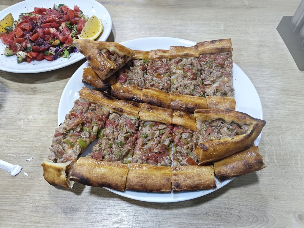 Daday Karadeniz Pide Kebap
