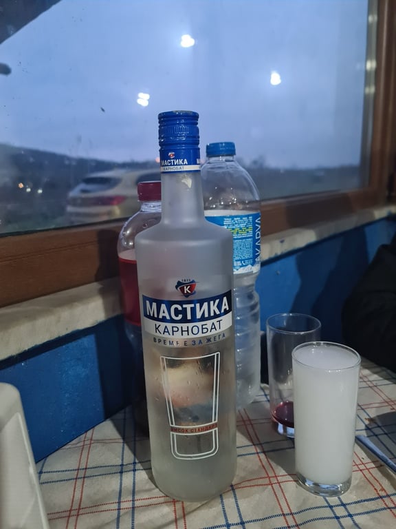 Mavi Göl Balık Lokantası