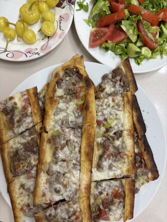Kesgin Pide Şükrü Usta