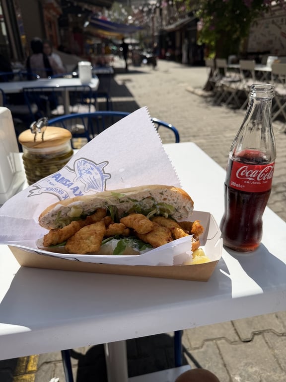 Akyaka Azmak Balık Ekmek İzmir