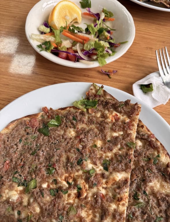 Bruksel Emirdağ Pide Güveç