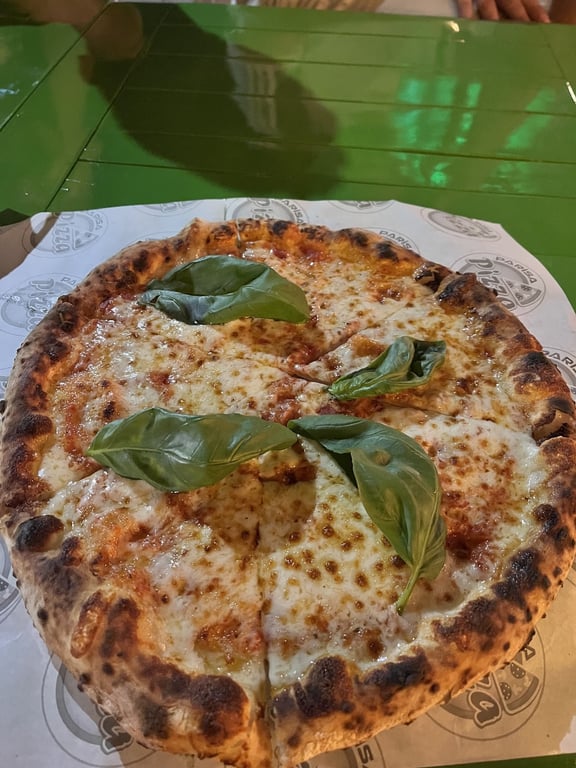 Parisa Pizza