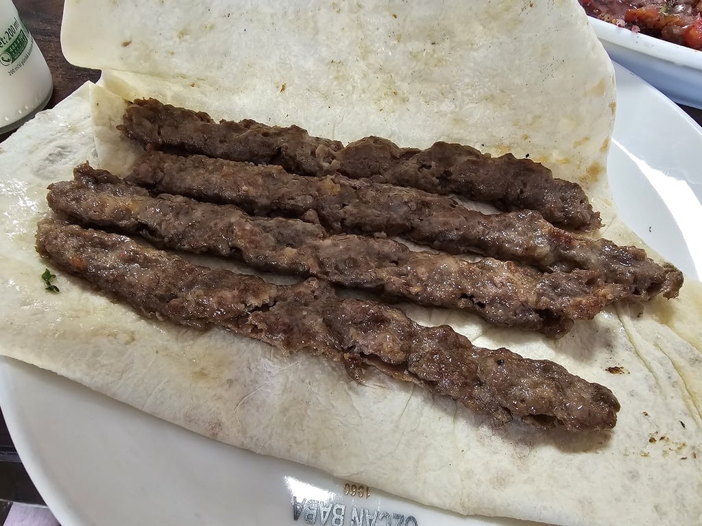 Özcan Baba Kebap Salonu — Foto 2