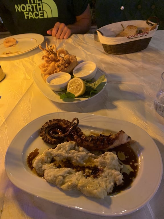 Ada Restaurant — fotoğraf 1