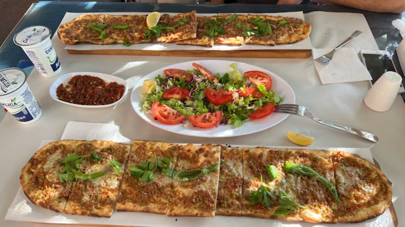 Konya Etli Pide Ve Tahinli Pide Fırını