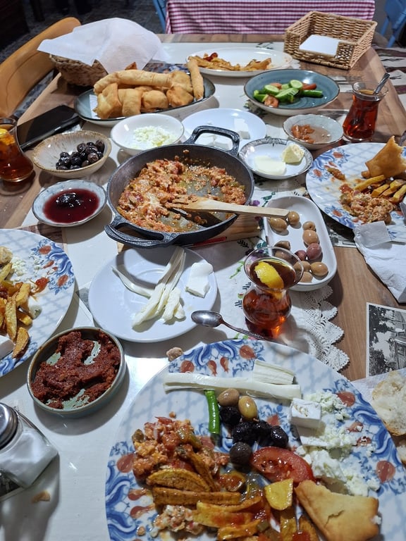 Arifkadın Köy Evi