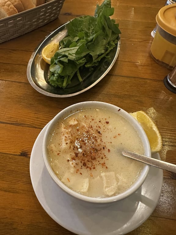 Özkan Usta Çorba Kokoreç PiDE ve Lahmacun Salonu