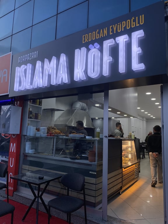 Meşhur Islama Köfteci ERDOĞAN EYÜPOĞLU