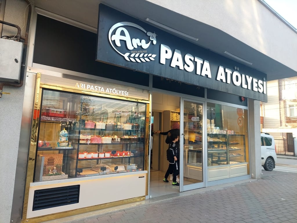 Arı Pasta Atölyesi