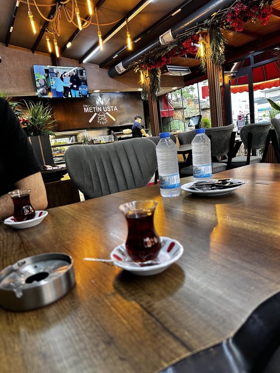 Metin Usta Cağ Kebap İmes — fotoğraf 2