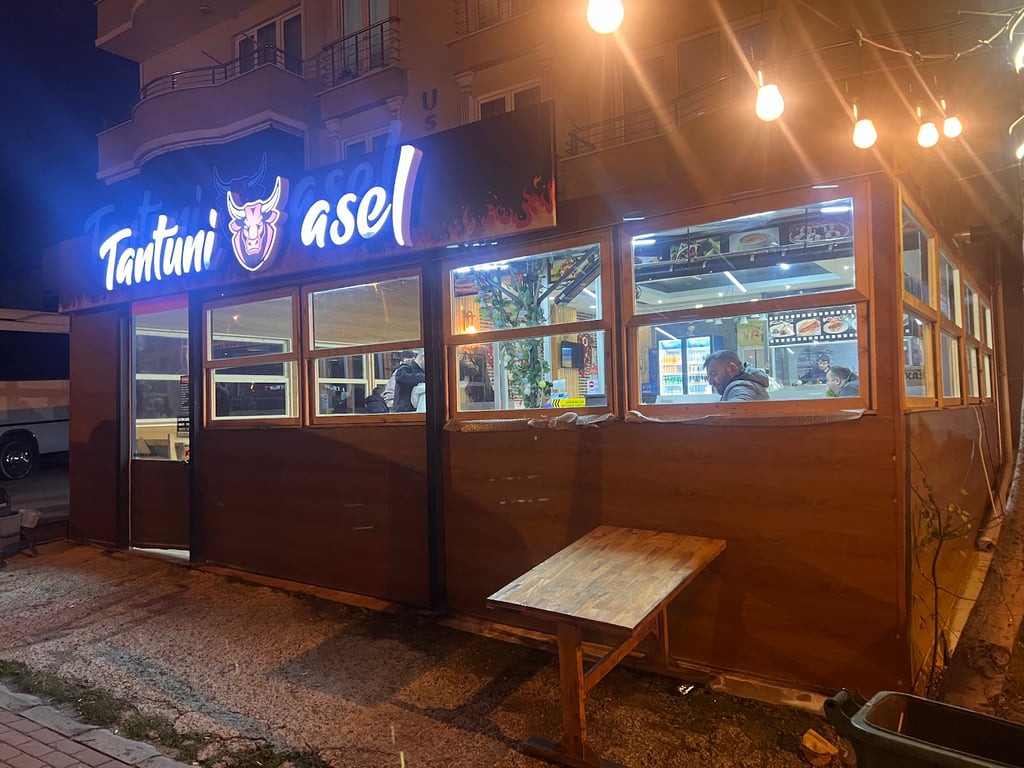 Asel Tantuni