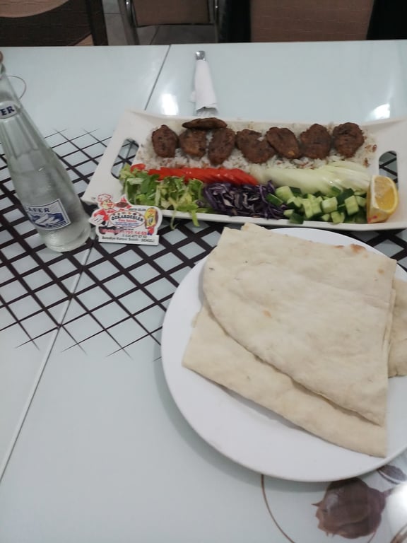 Özkardeşler Pide Salonu