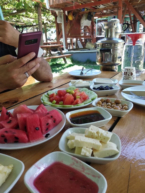 Dorukhan Canlı Alabalık