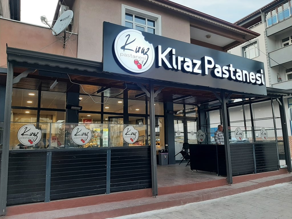 Kiraz Pastanesi