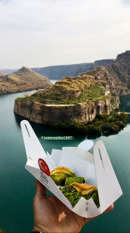 İmam Çağdaş