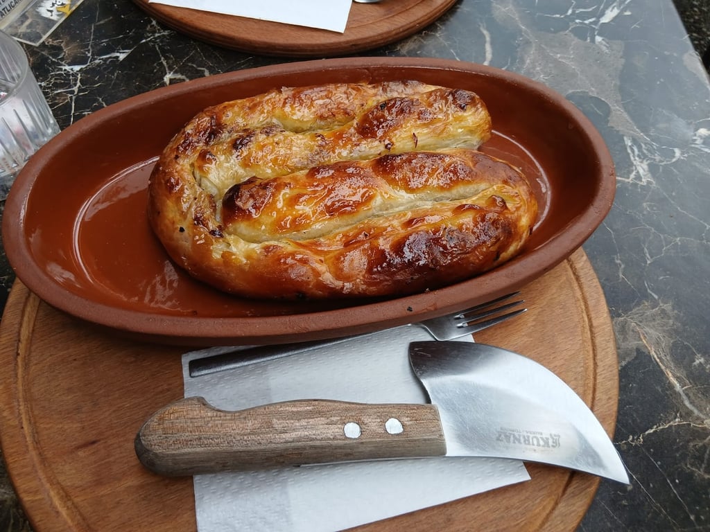 Keyfi Börek
