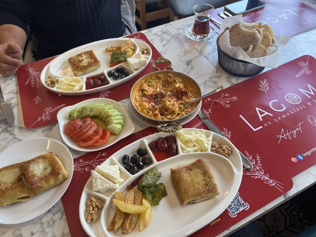 Lagom Ev Yemekleri ve Kafe