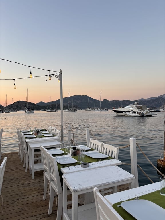 Lipsos Balik Restorant