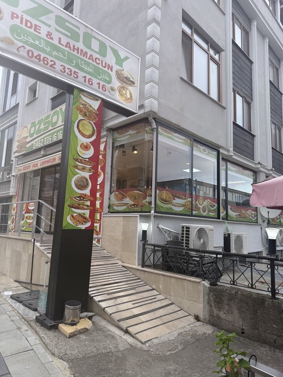 Özsoy Pide ve Lahmacun Salonu İ Konaklar