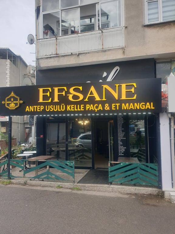 EFSANE KELLE PAÇA ET MANGAL